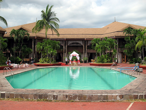 Tham quan cung điện dừa tại Philippines