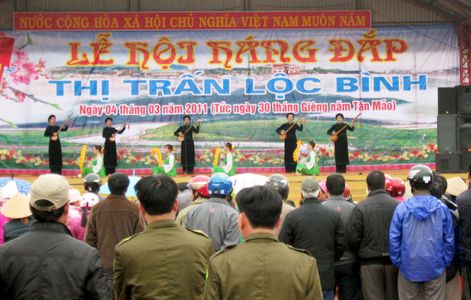 Tưng bừng lễ hội Háng Đắp  - Lạng Sơn