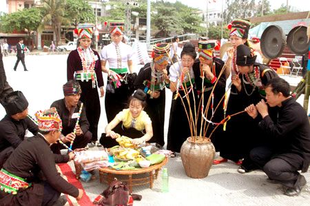 Lễ hội Xen Pang Ả của dân tộc Kháng ở vùng Tây Bắc