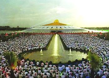 Thăm thiền viện lớn nhất thế giới ở Thái Lan