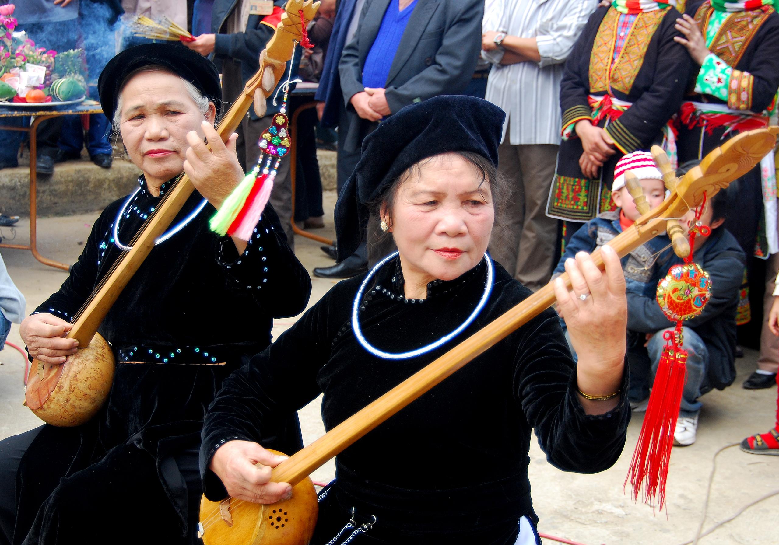 Văn hoá các dân tộc Xứ Lạng - Tiềm năng lớn để phát triển du lịch