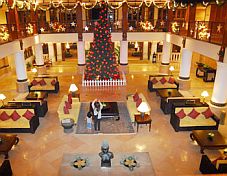 Tưng bừng đón Giáng Sinh và Năm Mới với Furama Resort Danang
