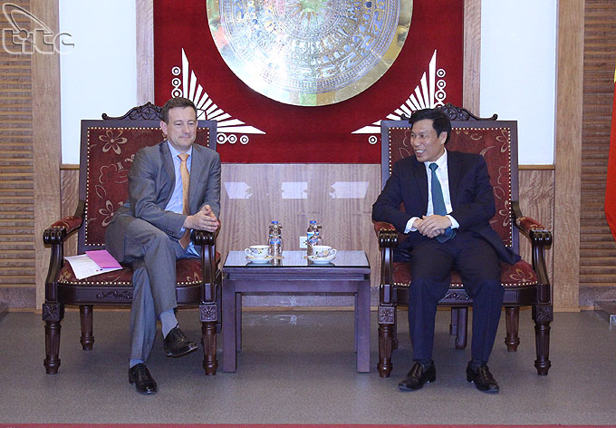 Bộ trưởng Nguyễn Ngọc Thiện tiếp Đại sứ Pháp tại Việt Nam