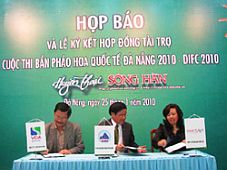 Đà Nẵng: Họp báo và lễ ký kết hợp đồng tài trợ cuộc thi bắn pháo hoa quốc tế 2010