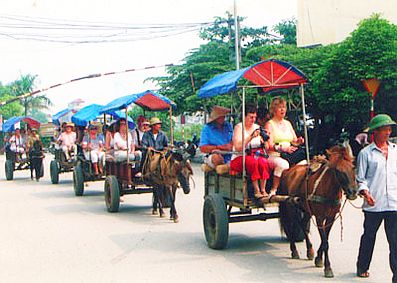 Du lịch Đền Đô bằng xe ngựa, nét độc đáo ở Từ Sơn