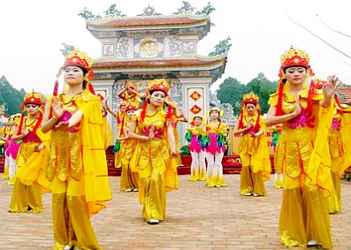 Khai mạc lễ hội Huyền Trân