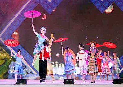 Khai mạc Chương trình “Du lịch qua những miền di sản Việt Bắc”