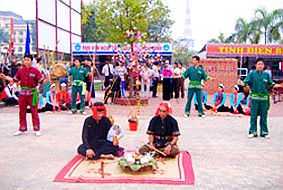 Độc đáo Lễ hội Chá Chiêng của người Thái, Hòa Bình