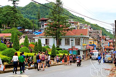 Lào Cai: 9 tháng năm 2016, khách du lịch đạt gần 2,1 triệu lượt