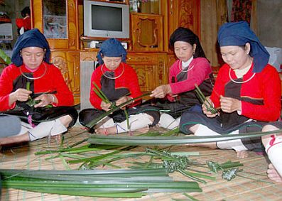 Bánh chim gâu - Đặc sản của người Cao Lan (Yên Bái)