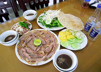 Món bê thui Cầu Mống được công nhận kỷ lục quốc gia