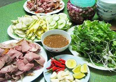 Mỳ Quảng - bê thui Cầu Mống đạt kỷ lục ẩm thực châu Á