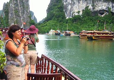Vịnh Hạ Long lọt vào danh sách những điểm đến hấp dẫn nhất thế giới