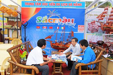 Du lịch Đà Nẵng tham gia Hội chợ Thương mại Quốc tế tại Huế