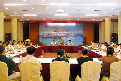 Quảng Ninh: Hội nghị tổ chức quản lý, khai thác khách du lịch qua cửa khẩu quốc tế Móng Cái
