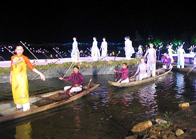 Thừa Thiên  Huế: Thu hút trên 2 triệu lượt khách đến trong Năm Du lịch Quốc gia 2012