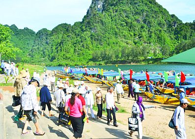 5 tháng đầu năm 2013 Quảng Bình ước đón hơn 400.000 lượt khách
