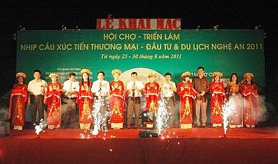 Hội chợ xúc tiến thương mại – đầu tư và du lịch Nghệ An 2011