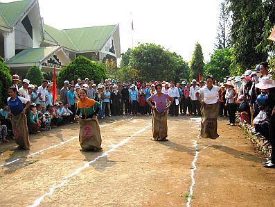 Nhảy bao bố - Trò chơi dân gian Việt Nam