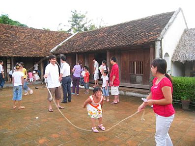 Nhảy dây – Trò chơi dân gian của trẻ em Việt Nam