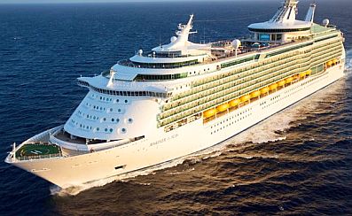 Tàu biển Mariner of the Seas đưa khoảng hơn 3.000 khách quốc tế tới Thừa Thiên - Huế