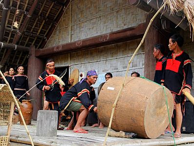 Trống cái da trâu, báu vật thiêng của người Ê Đê