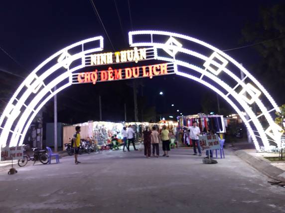 Ninh Thuận:chợ đêm du lịch phong phú các mặt hàng