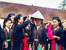 Nét đặc sắc trong đám cưới của người Sán Dìu ở Tuyên Quang
