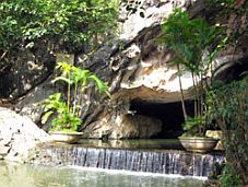 Lạng Sơn với tiềm năng du lịch khám phá hang động