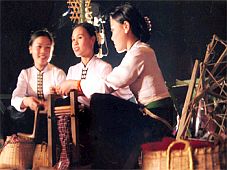 Khắp “Báo sao” điệu hát giao duyên đặc sắc của người Thái