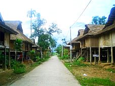 Độc đáo kiến trúc nhà sàn dân tộc Tày (Lào Cai)