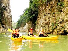 Chinh phục sông Miện (Hà Giang) bằng thuyền thể thao - một loại hình du lịch mới