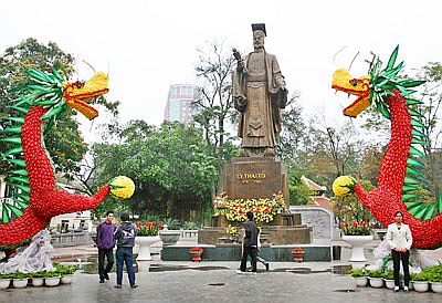 TP.Hồ Chí Minh: Nhiều hoạt động kỷ niệm Đại lễ 1.000 năm Thăng Long- Hà Nội