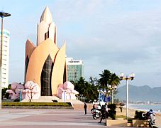 Khánh Hoà: Khánh thành Tháp Trầm Hương bên bờ biển Nha Trang
