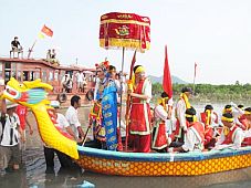 Lễ hội truyền thống Vân Đồn 2009