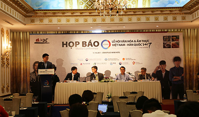 Họp báo giới thiệu Lễ hội văn hóa và ẩm thực Việt Nam - Hàn Quốc 2017