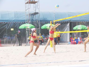 Giải bóng chuyền nữ bãi biển diễn ra tại Mũi Né, Bình Thuận
