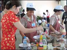 Vũng Tàu: Tổ chức thi nấu ăn “Bữa cơm gia đình năm 2008”
