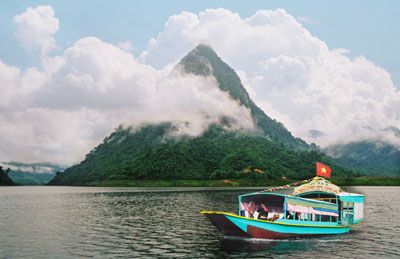 Núi Pắc Tạ (Tuyên Quang): Điểm du lịch sinh thái, tâm linh hấp dẫn