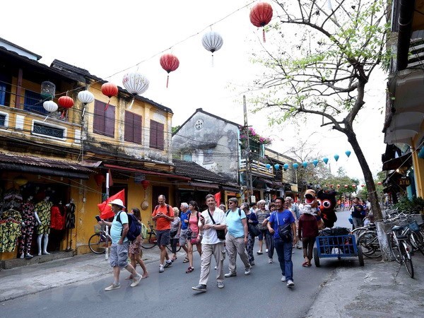 Hơn 1,5 triệu lượt khách quốc tế đến Việt Nam trong tháng đầu Năm mới