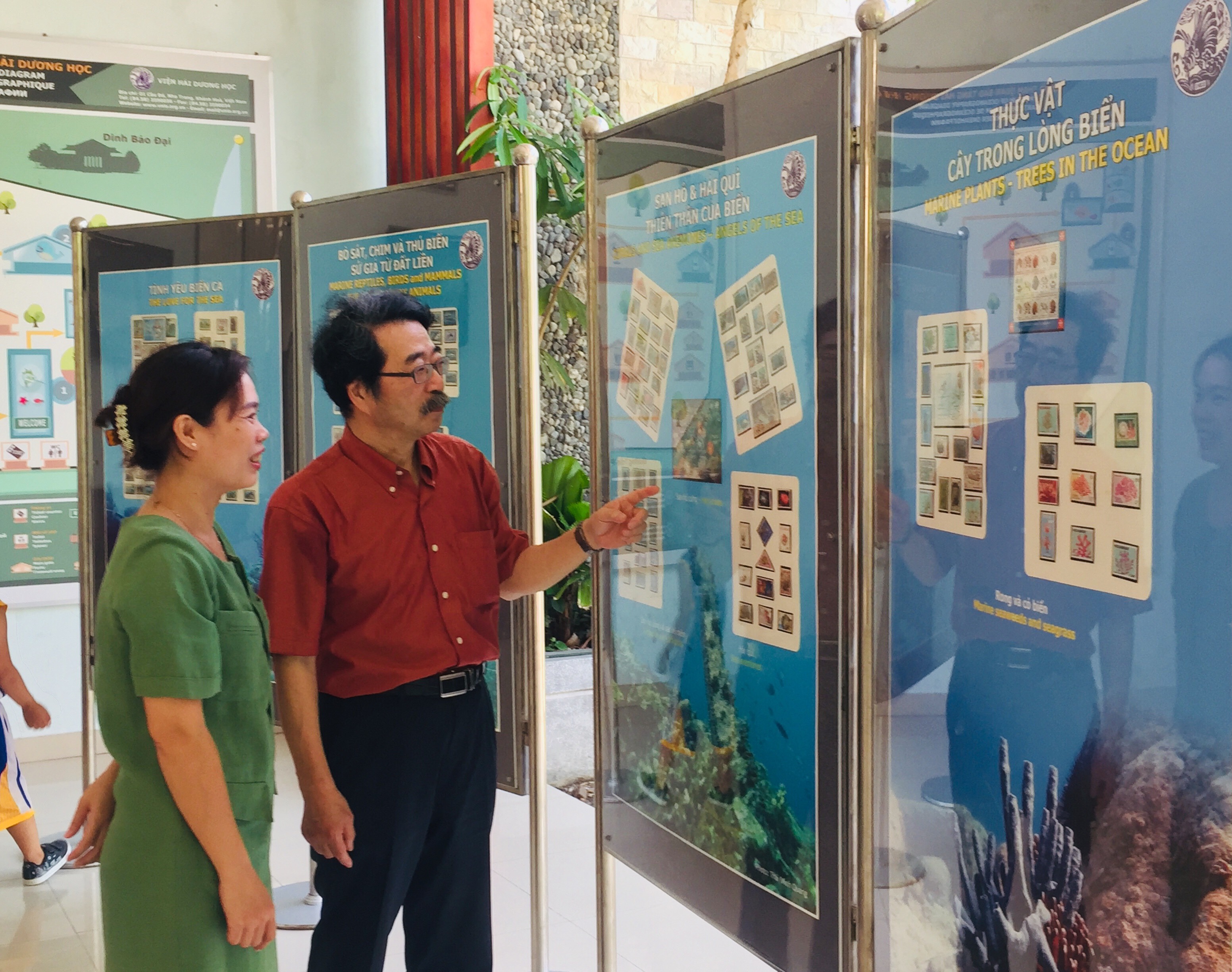Viện Hải Dương học trưng bày tem về sinh vật biển