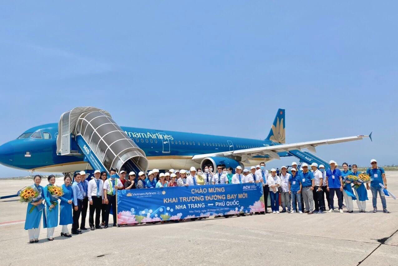 Khai trương đường bay mới Nha Trang - Phú Quốc