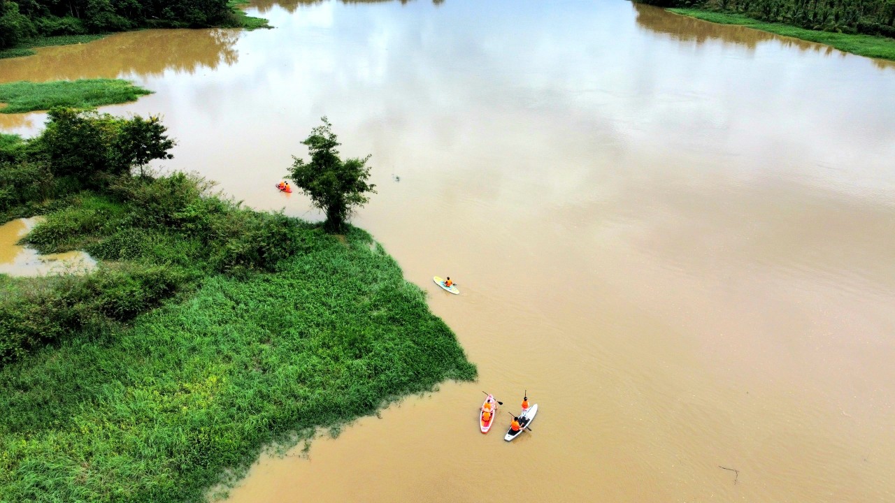 Đắk Lắk: Trải nghiệm chèo Sup trên sông Sêrêpốk