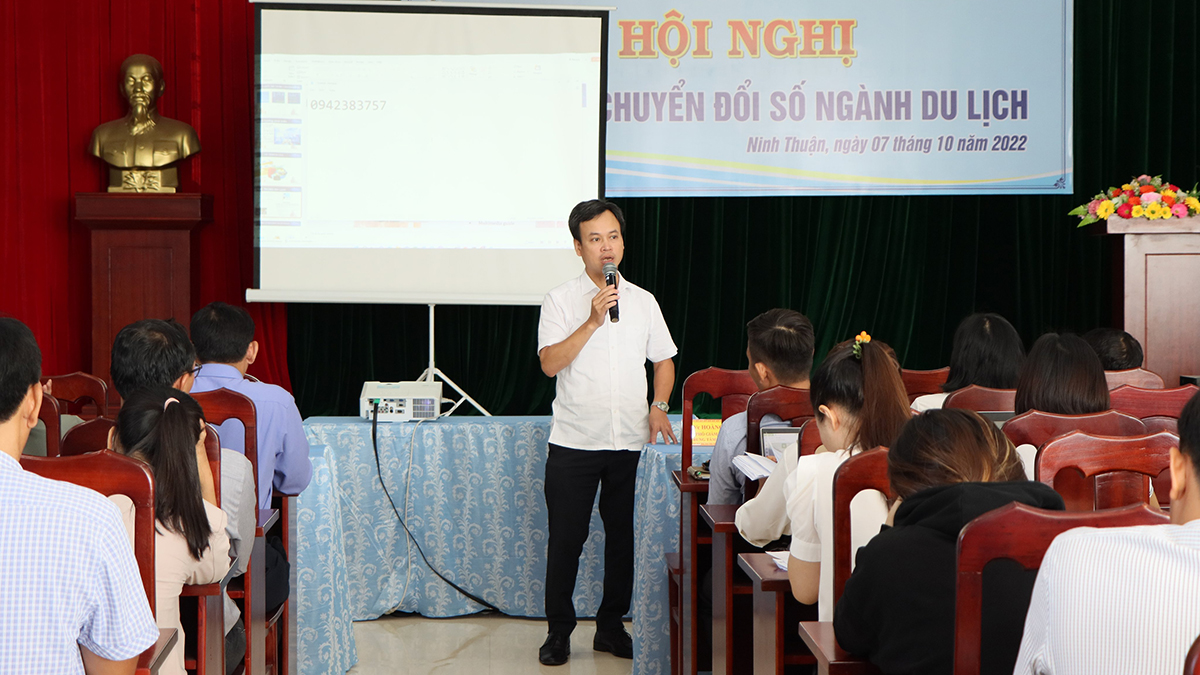 Trung tâm Thông tin du lịch tập huấn về chuyển đổi số du lịch tại Ninh Thuận