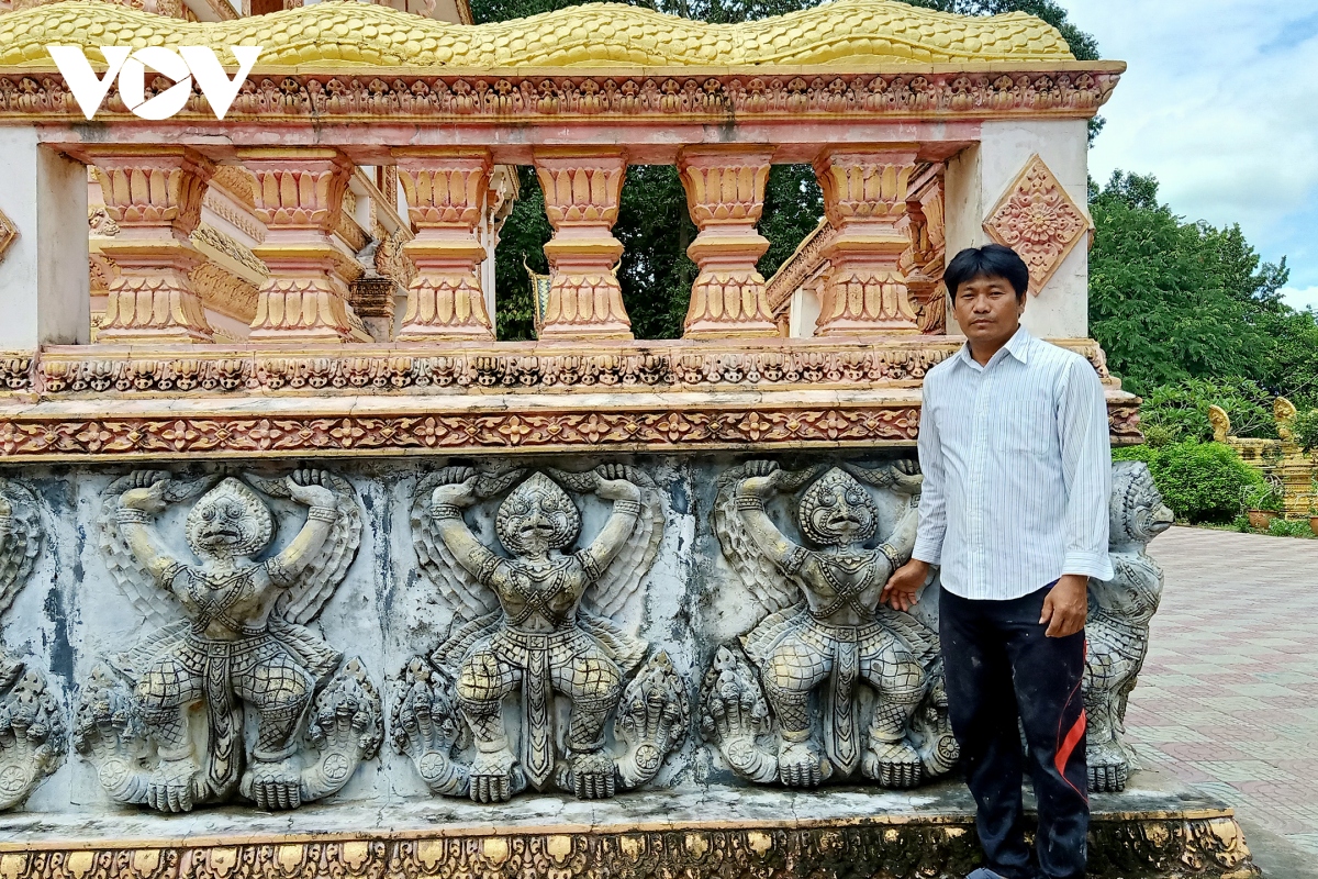 Gặp gỡ nghệ nhân đam mê văn hóa, kiến trúc truyền thống Khmer