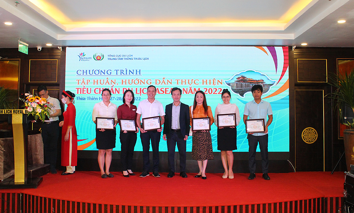 Kết thúc Chương trình tập huấn, hướng dẫn thực hiện Tiêu chuẩn Du lịch ASEAN năm 2022 tại Thừa Thiên Huế