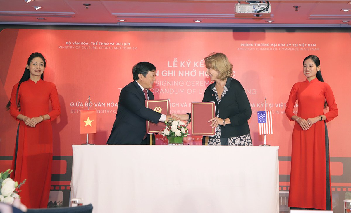 Bộ VHTTDL và Phòng thương mại Hoa Kỳ tại Việt Nam ký kết hợp tác trong lĩnh vực văn hóa, thể thao, du lịch và kinh tế sáng tạo