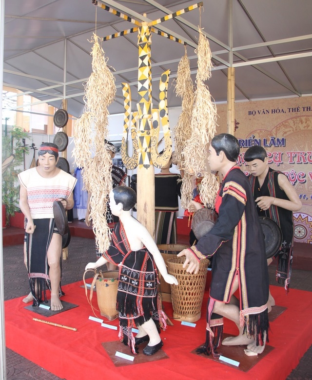 Tổ chức Triển lãm “Nhạc cụ truyền thống các dân tộc Việt Nam”