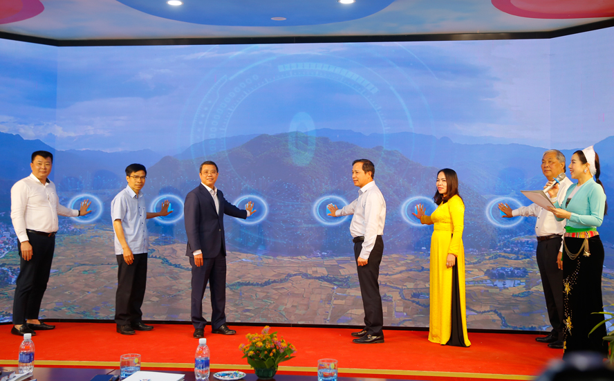 Phó Tổng cục trưởng Nguyễn Lê Phúc dự Hội nghị kích cầu du lịch tỉnh Hòa Bình