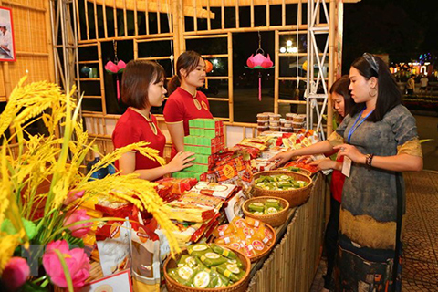 Tổ chức Lễ hội ẩm thực và du lịch làng nghề Hà Nội 2022 dịp SEA Games 31